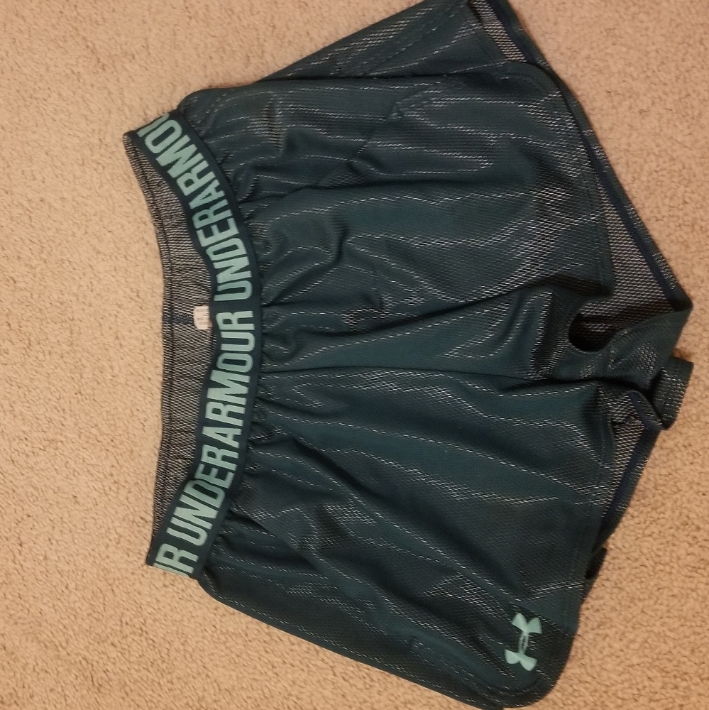 Running shorts